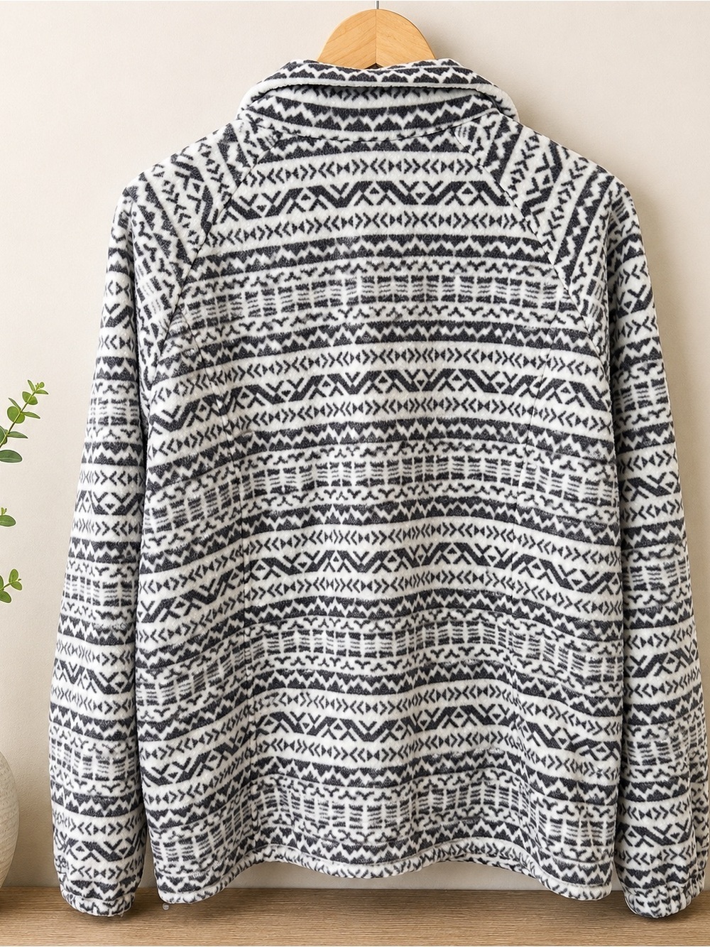 Columbia Women’s Geometric Print Full Zip Fleece Jacket-Size XL - Picture 2 of 4